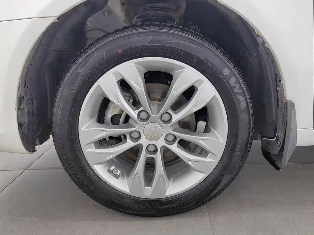 Geely Emgrand — миниатюра 17