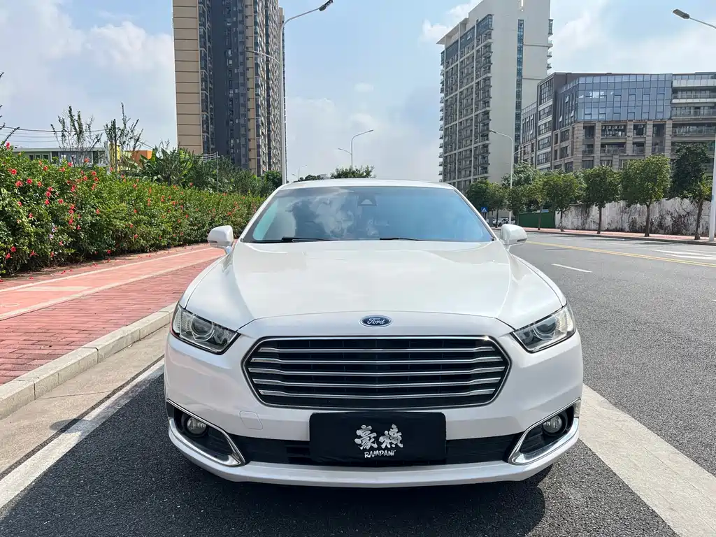 Ford Taurus — миниатюра 2
