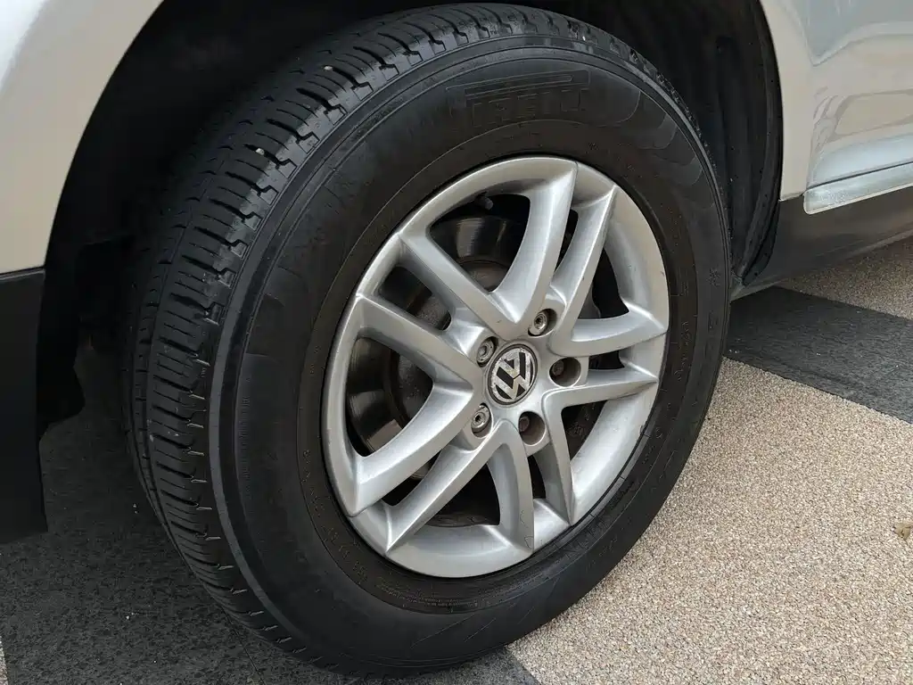 Volkswagen Touareg — миниатюра 19