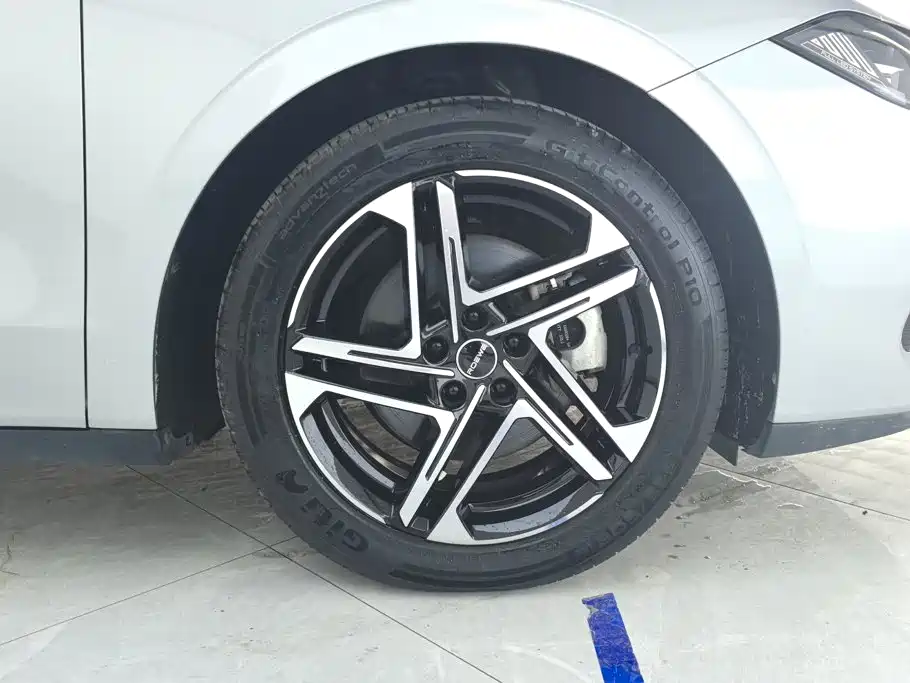Roewe D7 — миниатюра 6