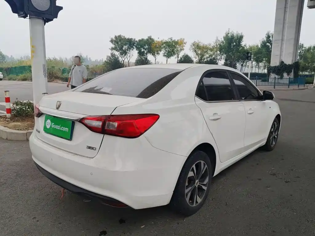 Roewe 360 — миниатюра 7