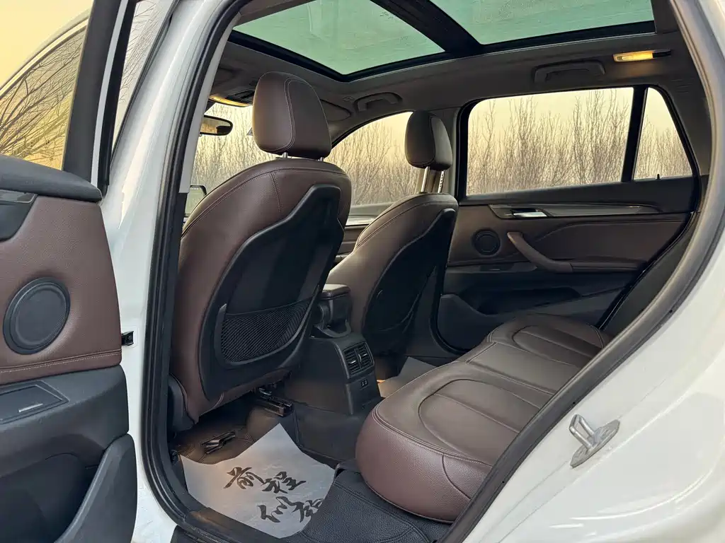 BMW X1 — миниатюра 9