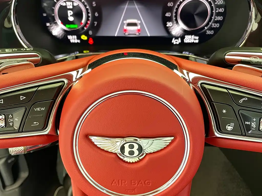 Bentley Flying Spur — миниатюра 12