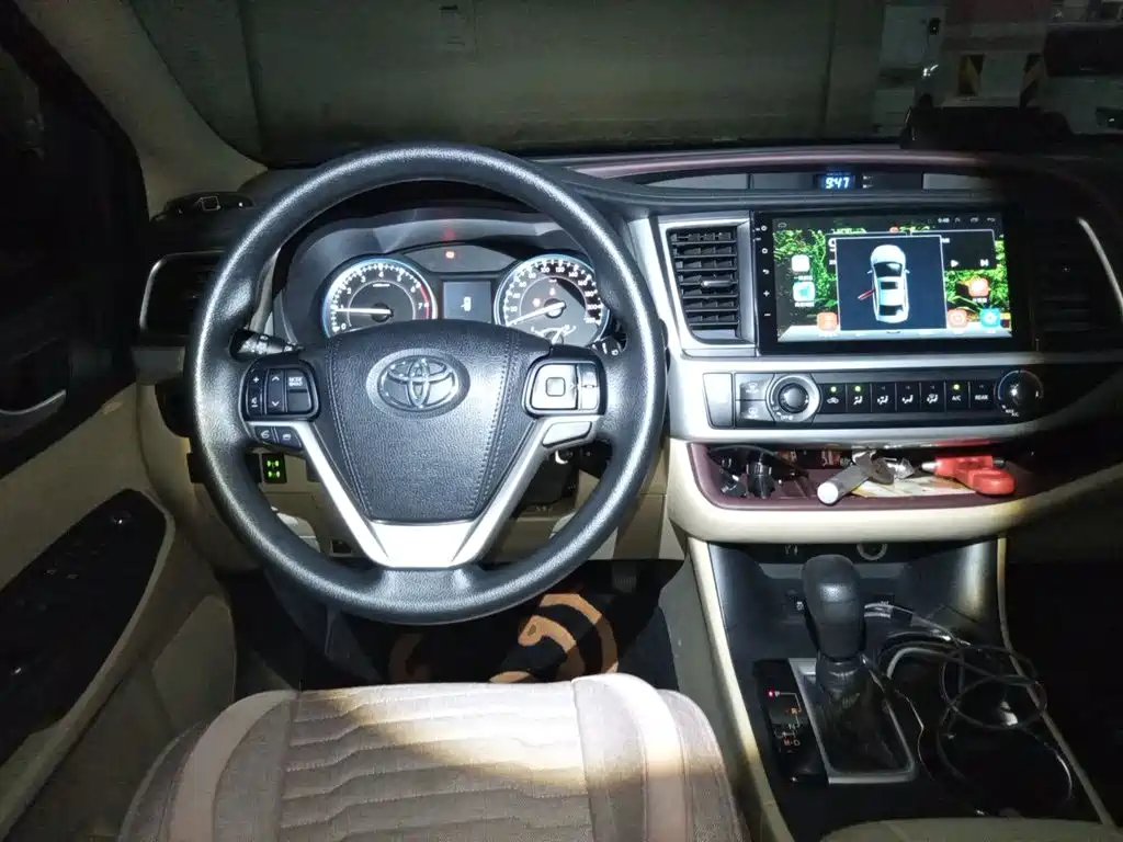 Toyota Highlander — миниатюра 3