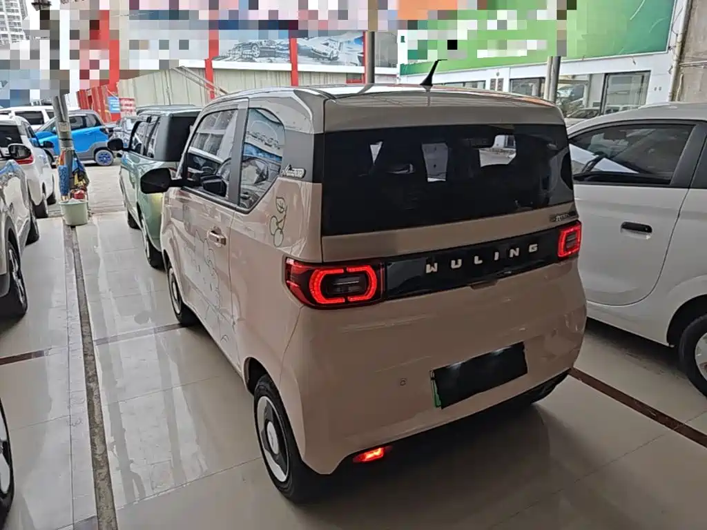 Wuling MINIEV — миниатюра 5