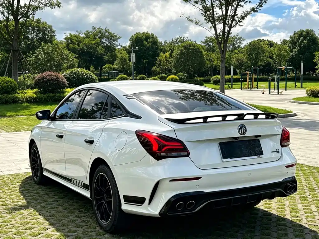 MG MG5 Scorpio — миниатюра 9