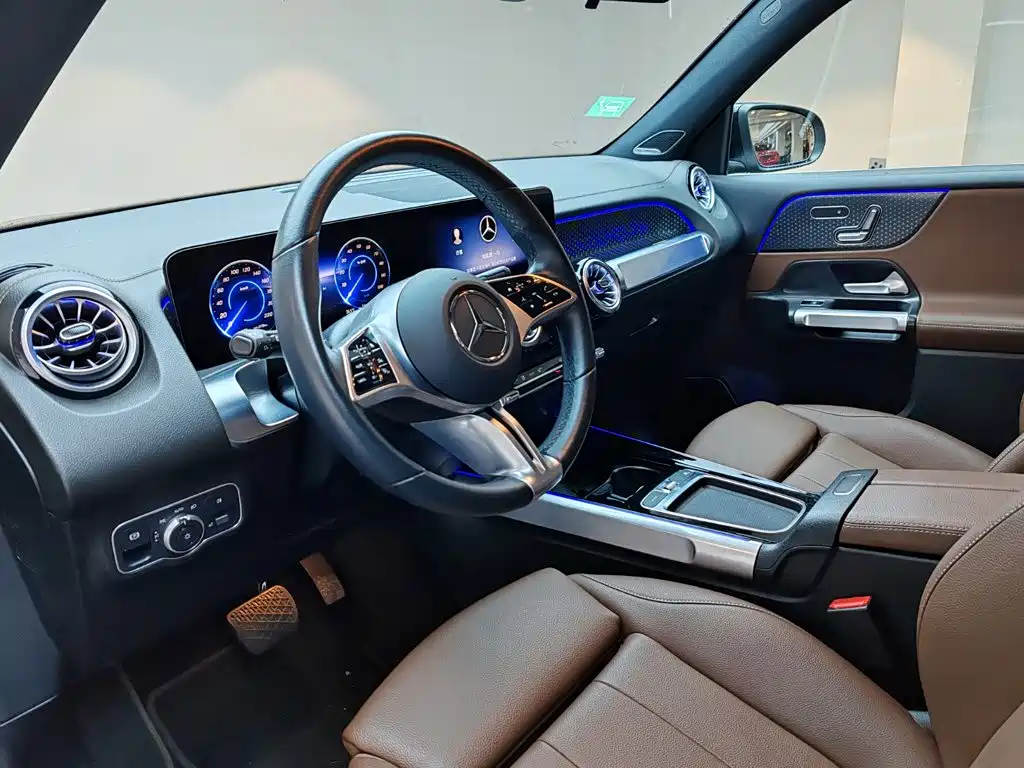 Mercedes-Benz EQB — миниатюра 11