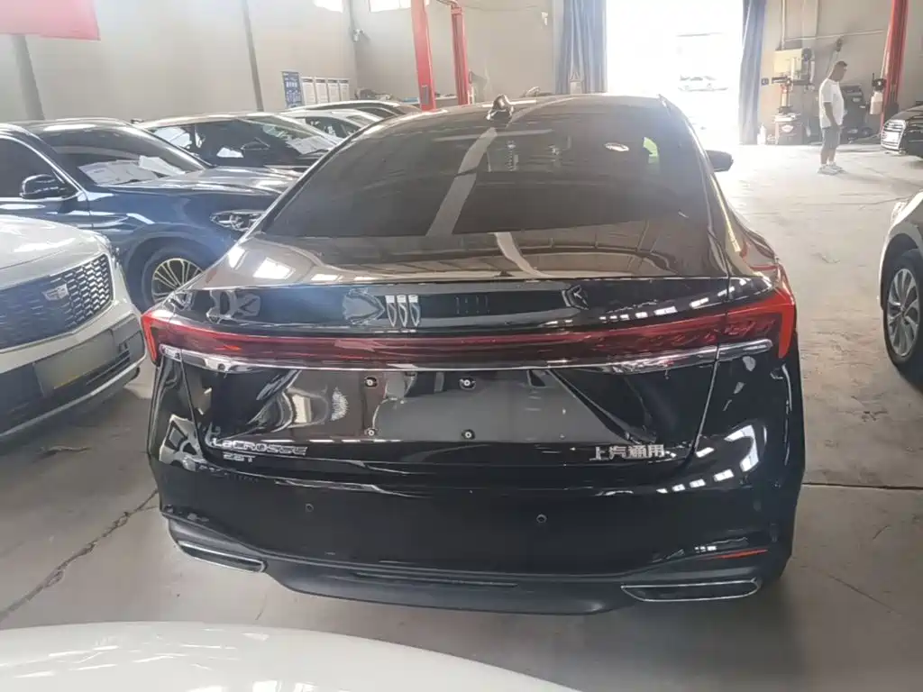 Buick LaCrosse — миниатюра 6