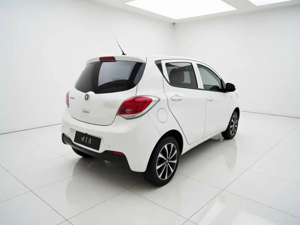 Changan Benben E-Star — миниатюра 4