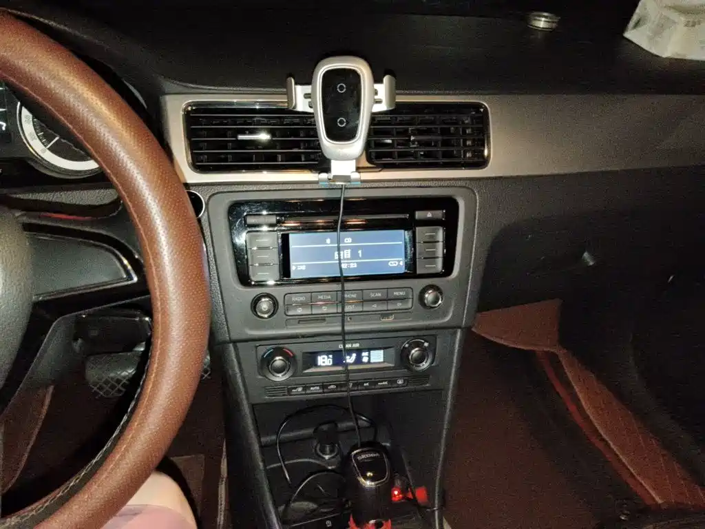 Skoda Rapid — миниатюра 14