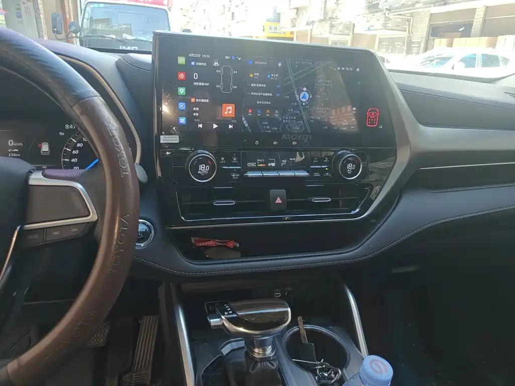 Toyota Highlander — миниатюра 9
