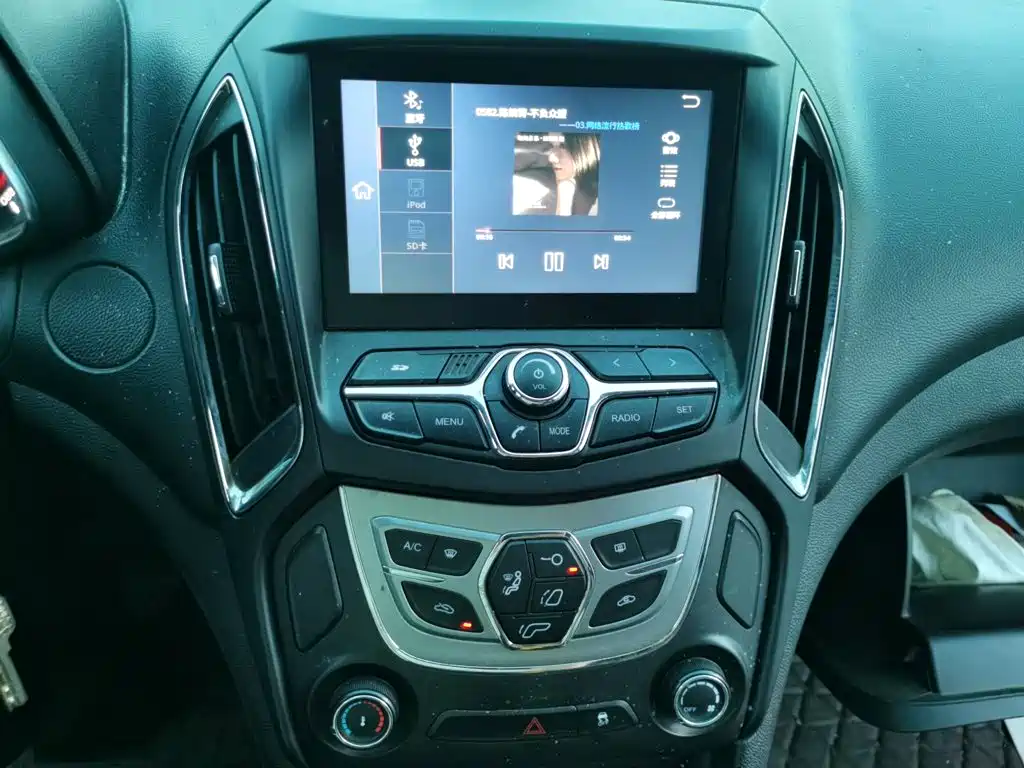 Chery Arrizo 5 — миниатюра 9
