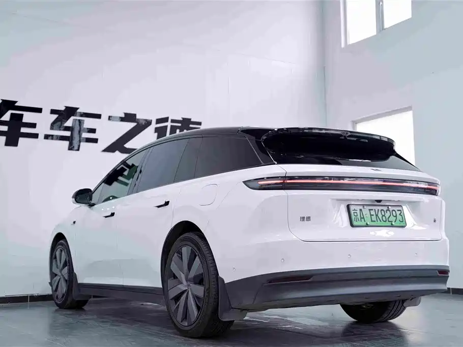 Li Auto Идеальный i6 — миниатюра 27