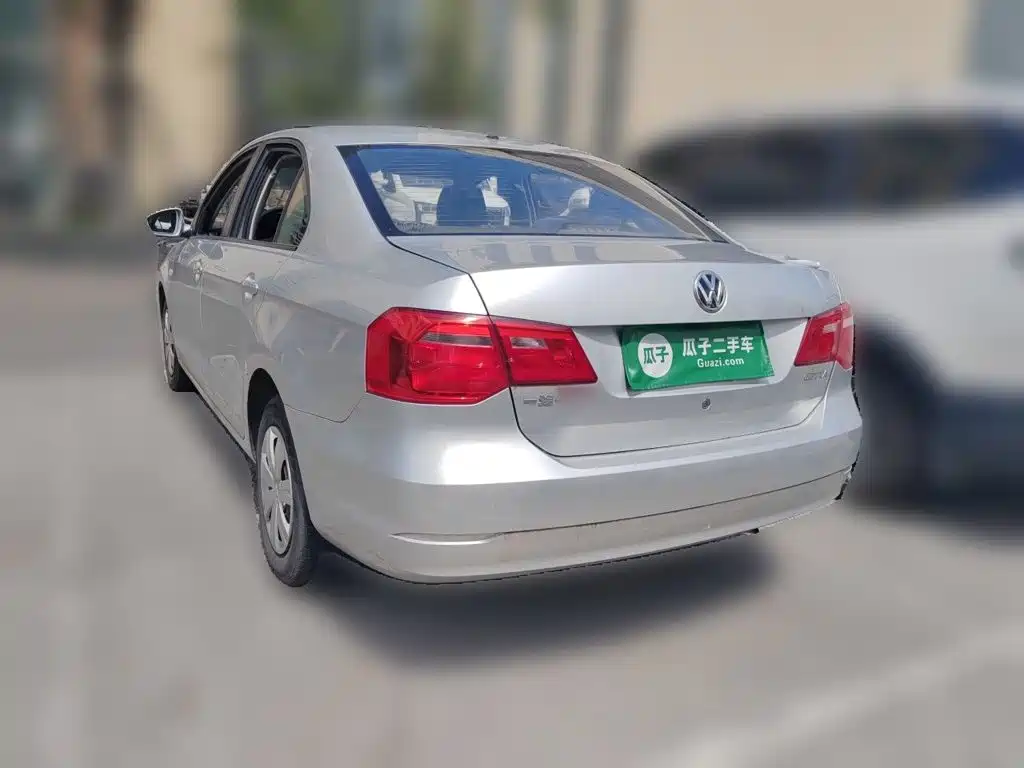 Volkswagen Jetta — миниатюра 4