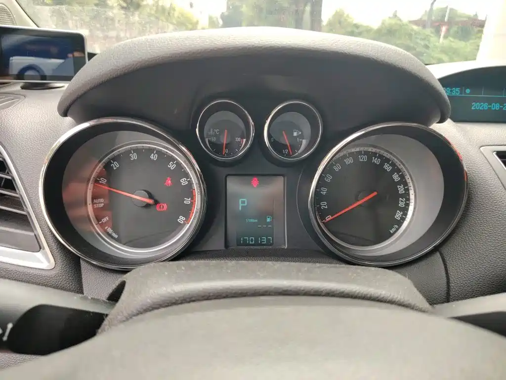 Buick Encore — миниатюра 12