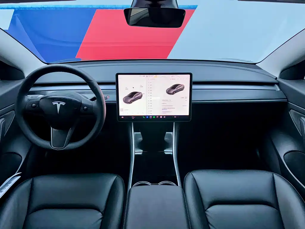 Tesla Model 3 — миниатюра 15