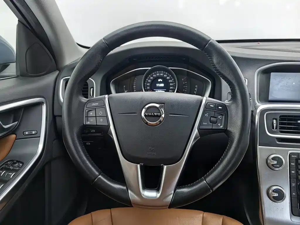 Volvo S60 — миниатюра 11