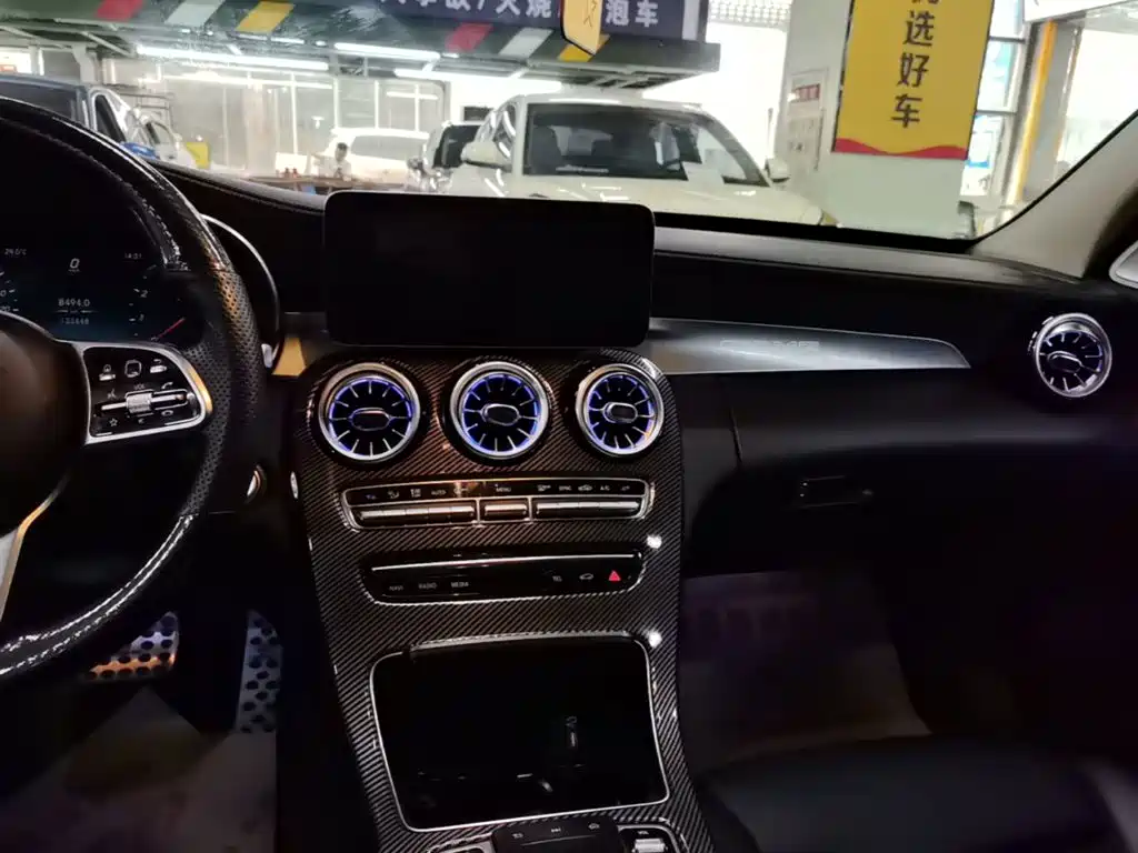 Mercedes-Benz C-Class — миниатюра 13