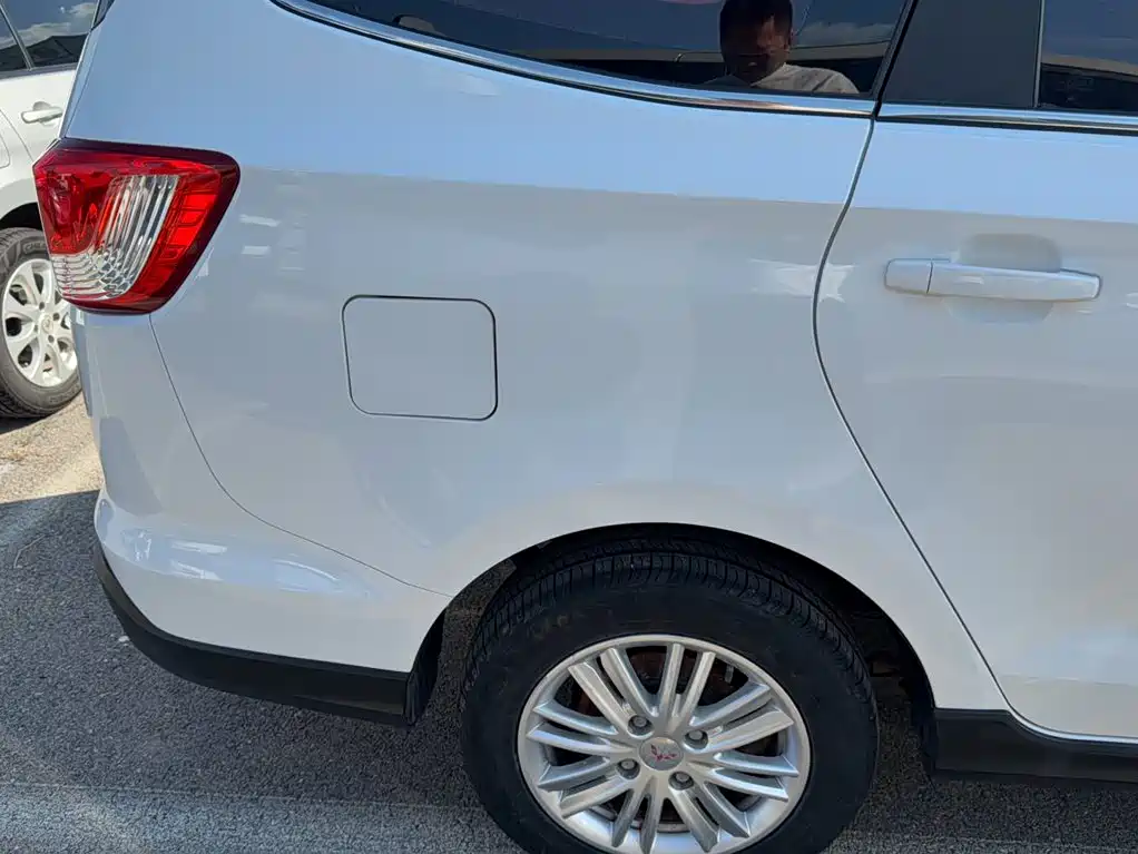 Wuling Hongguang — миниатюра 8