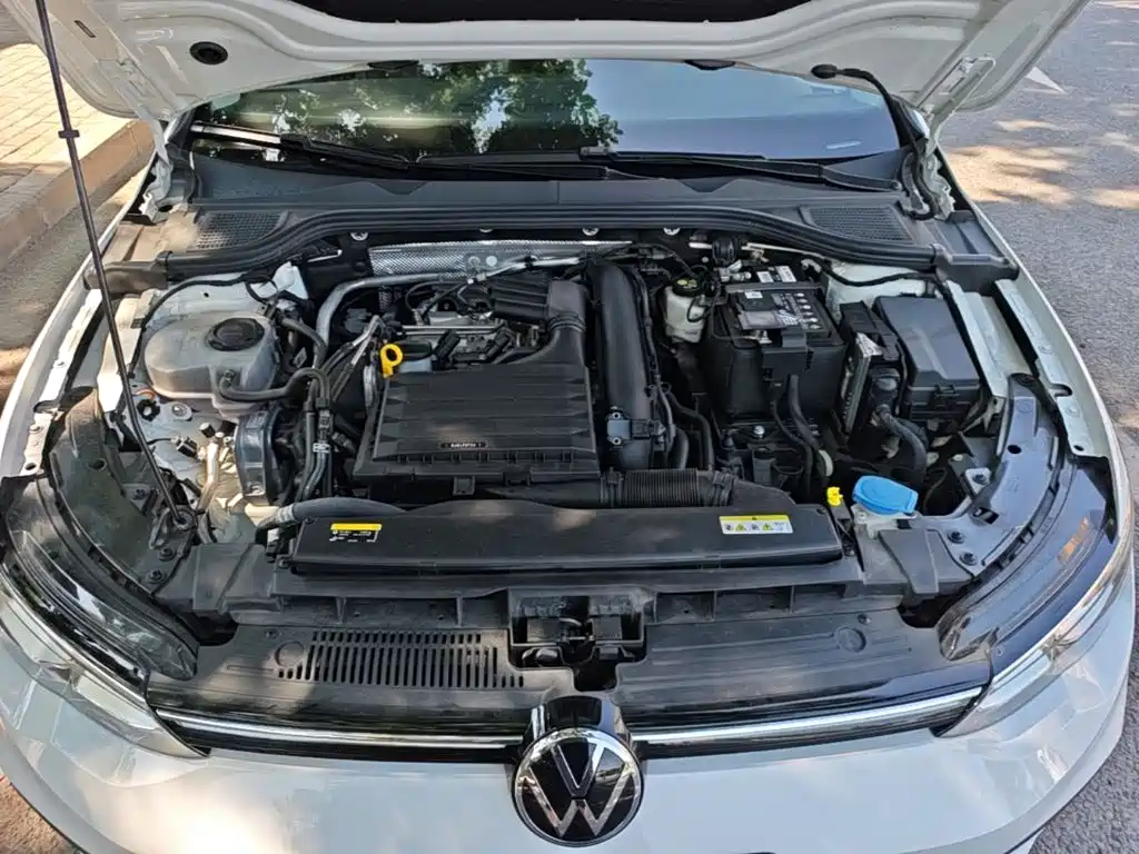 Volkswagen Golf — миниатюра 20