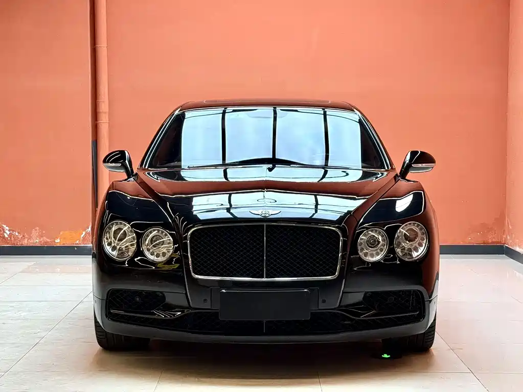 Bentley Flying Spur — миниатюра 2