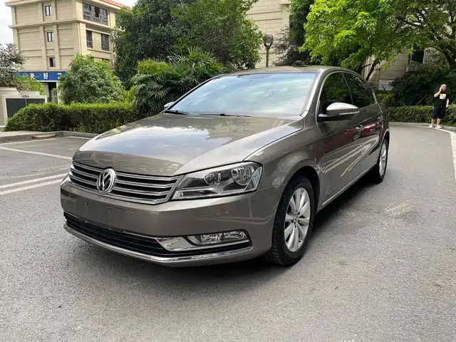 VOLKSWAGEN MAGOTAN 2016