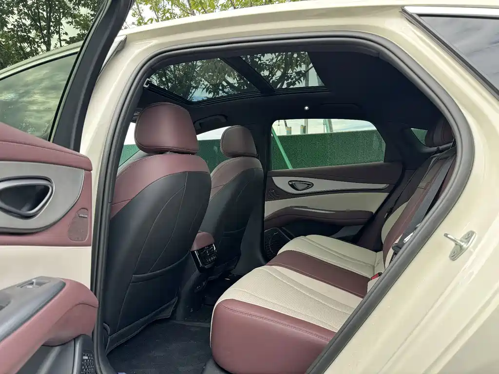 BYD Seal 07 DM-i — миниатюра 12
