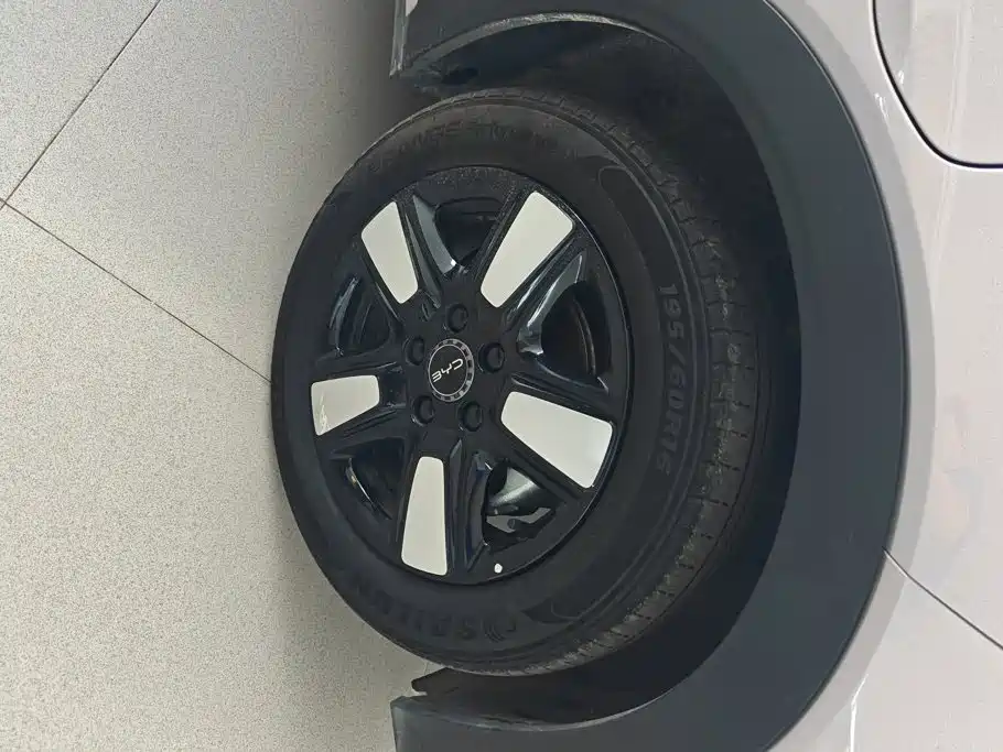 BYD Dolphin — миниатюра 6