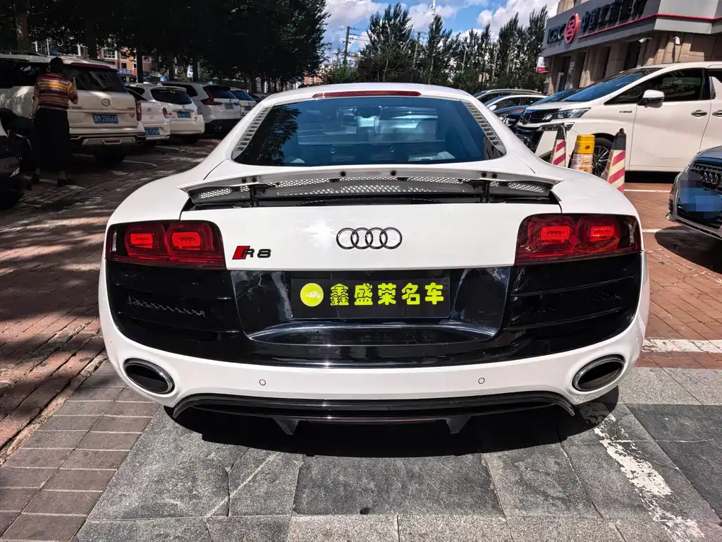 Audi R8 — миниатюра 5