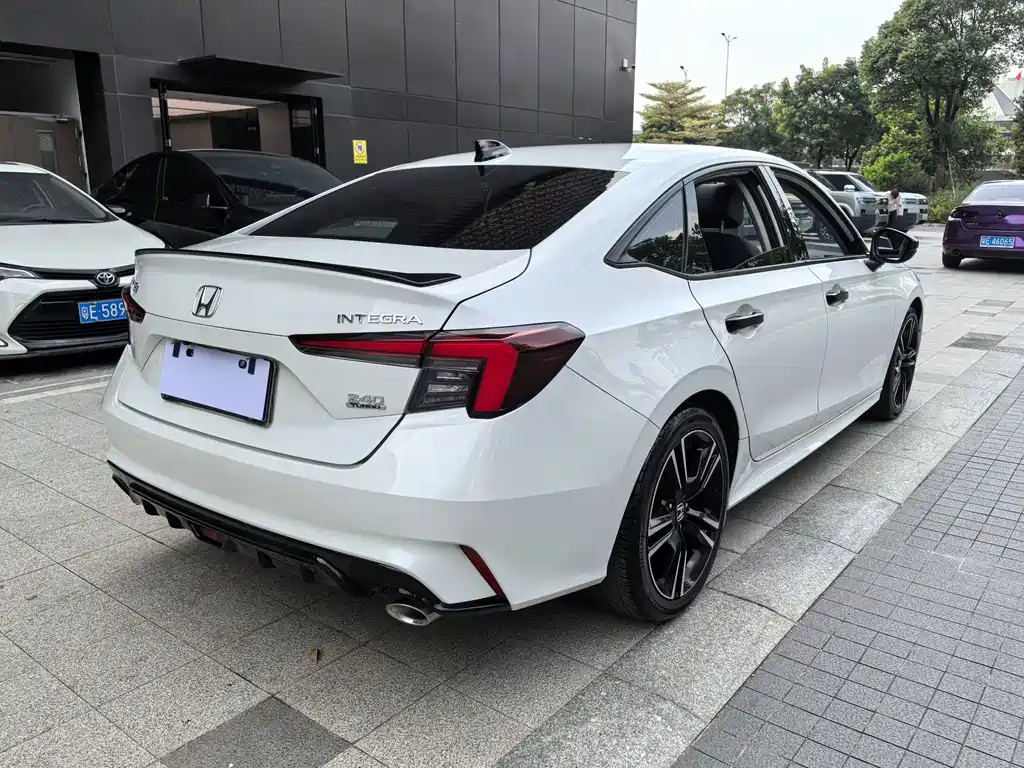 Honda Integra — миниатюра 4