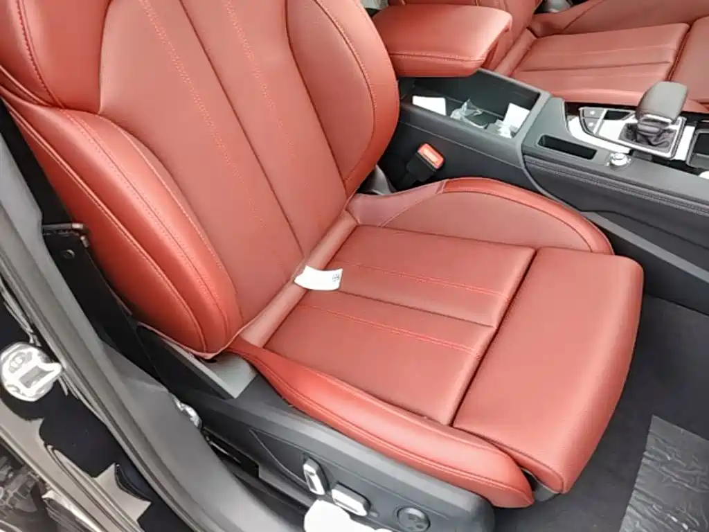 Audi A4L — миниатюра 25