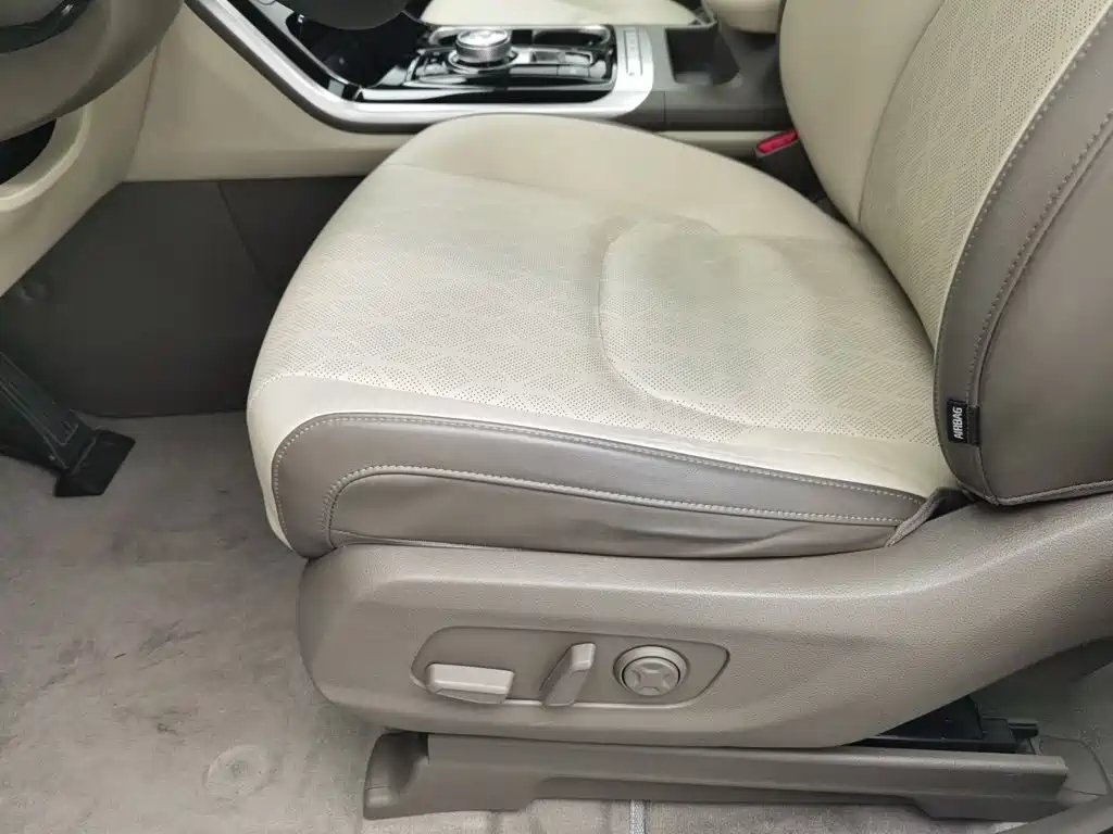 Kia Carnival — миниатюра 20
