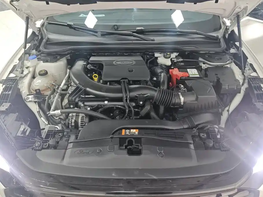Ford Mondeo — миниатюра 10