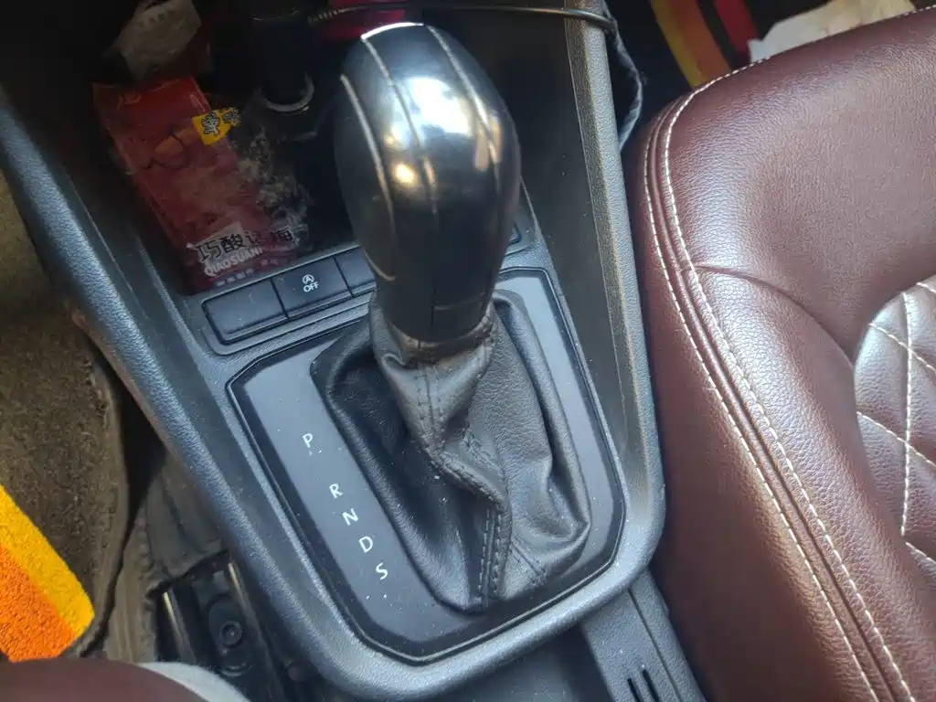 Volkswagen Santana — миниатюра 15