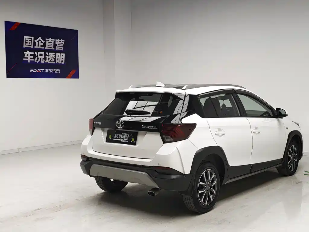 Toyota Yaris L — миниатюра 4