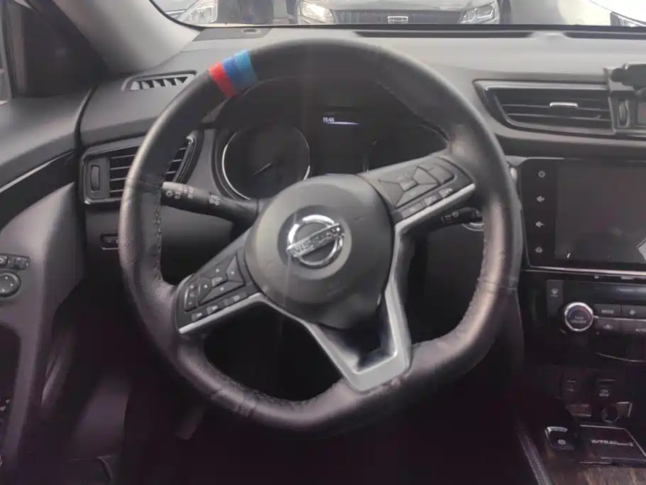 Nissan X-Trail — миниатюра 15