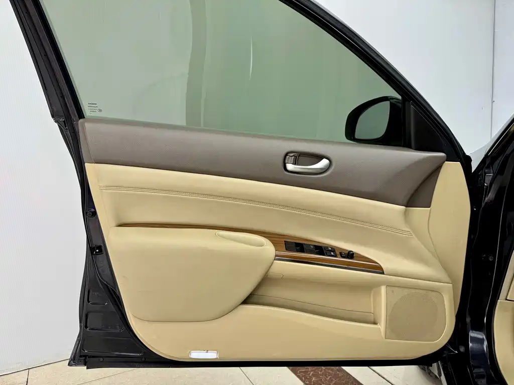 Nissan Teana — миниатюра 7
