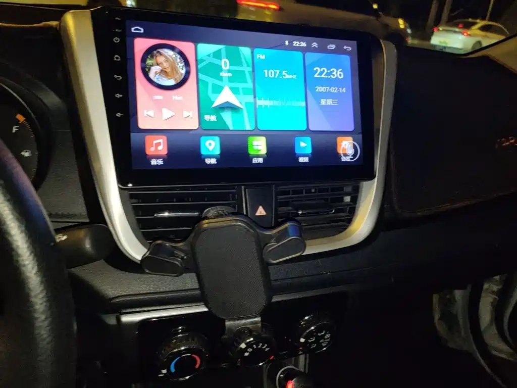 Toyota Yaris L — миниатюра 9