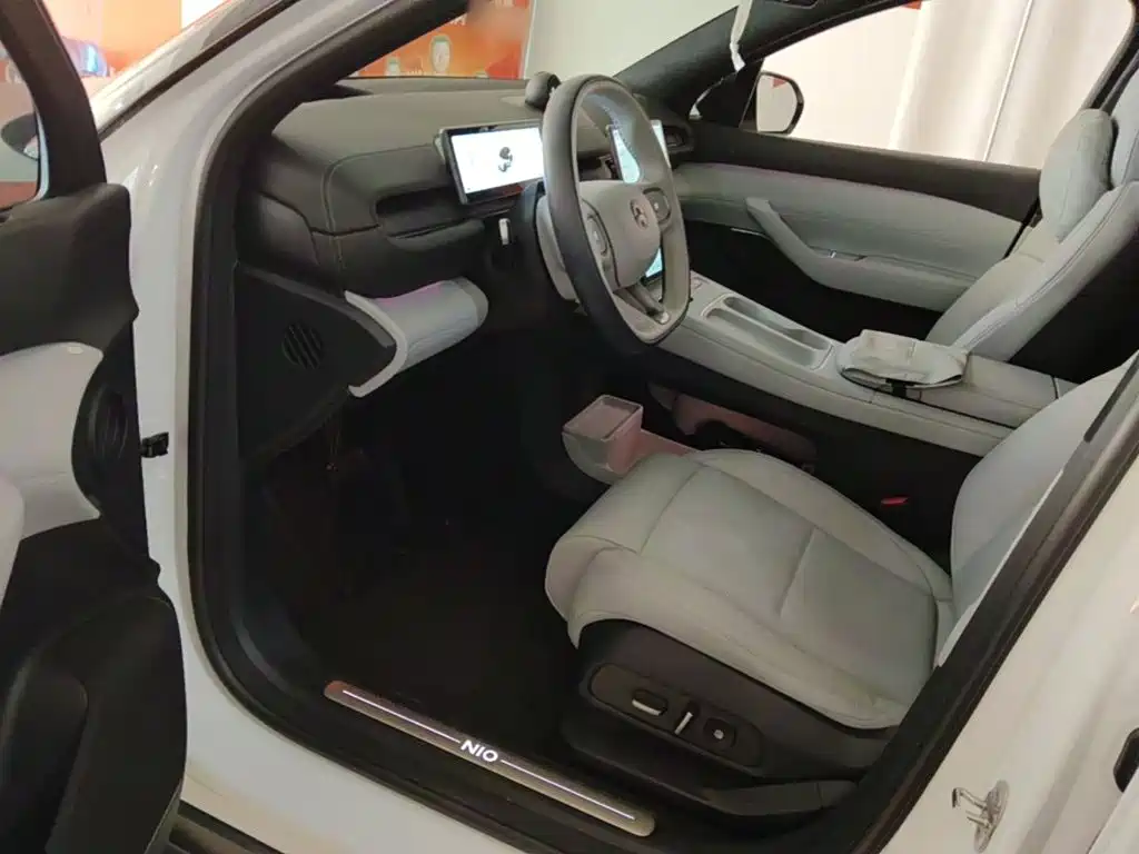 NIO ES6 — миниатюра 16