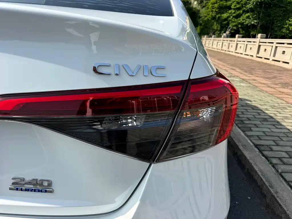 Honda Civic — миниатюра 16