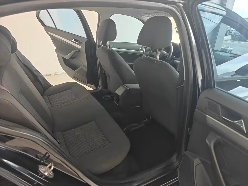 Volkswagen Lavida — миниатюра 12