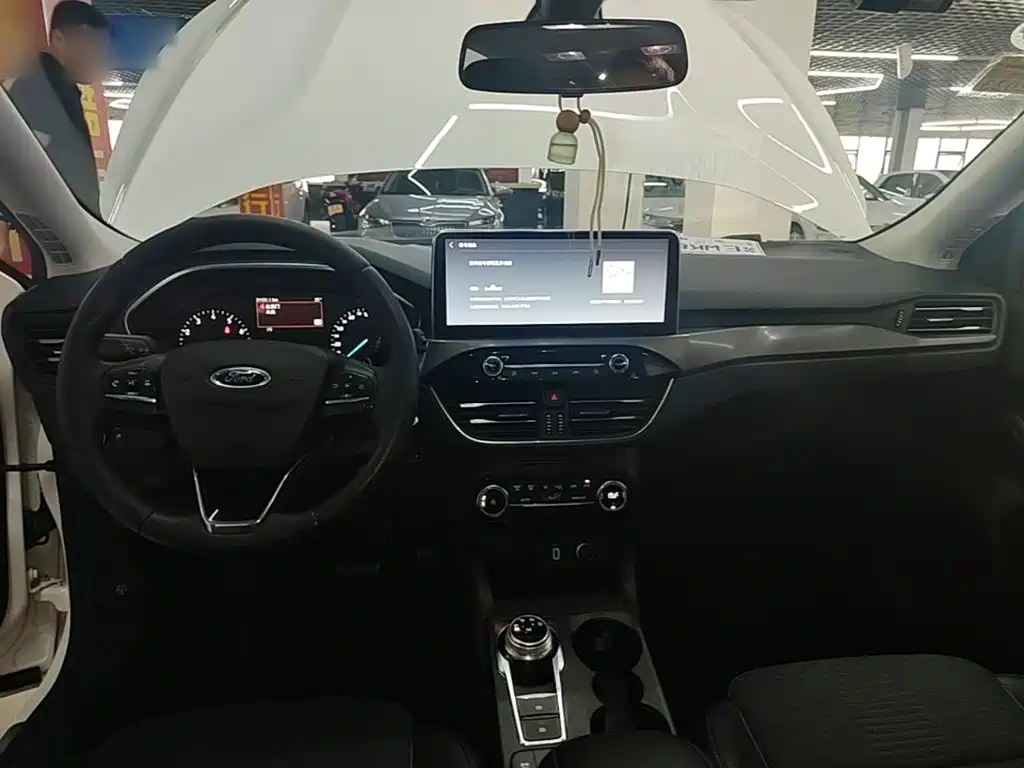 Ford Focus Active — миниатюра 10