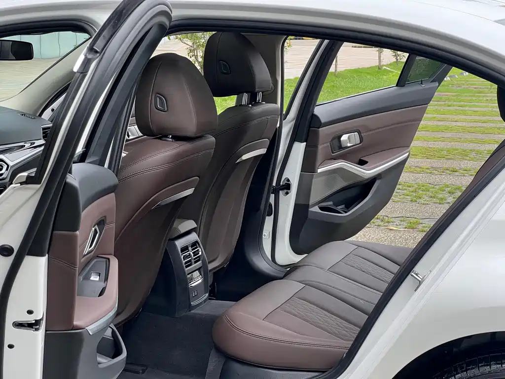 BMW i3 — миниатюра 8