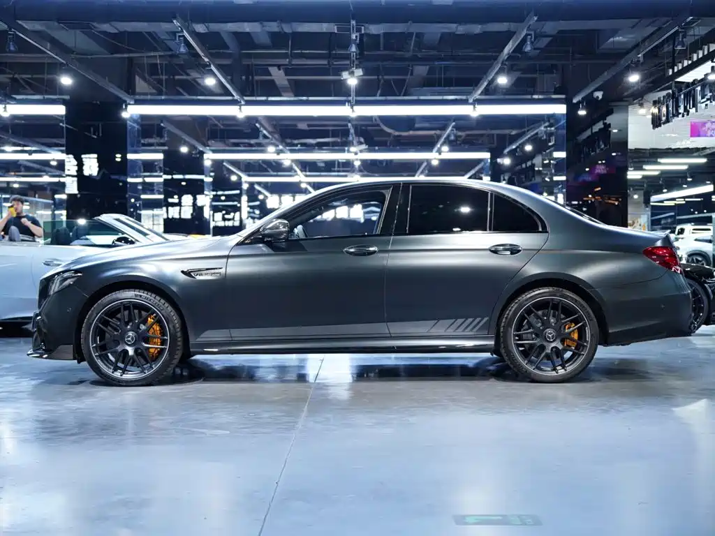 Mercedes-Benz E-Class AMG — миниатюра 5