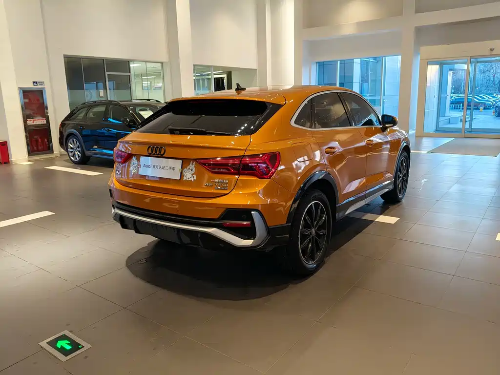 AUDI Q3 SPORTBACK