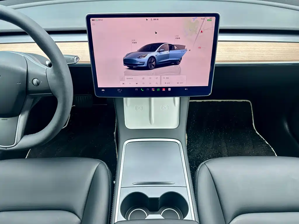 Tesla Model 3 — миниатюра 15