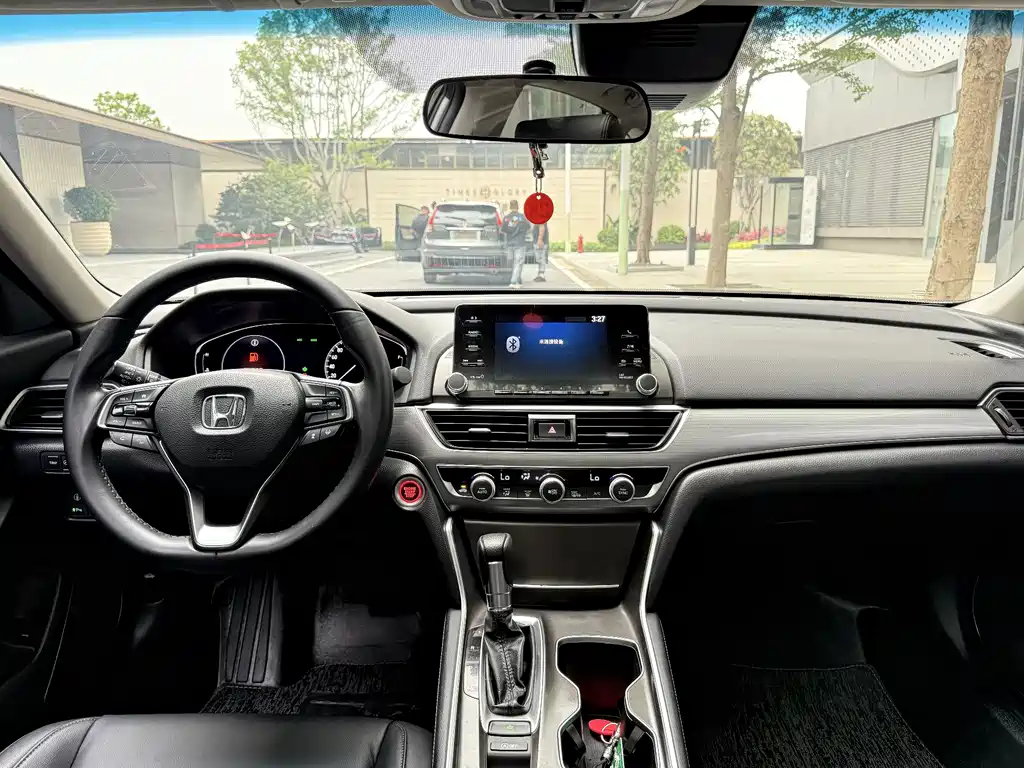Honda Accord 2018 260TURBO Luxury V
