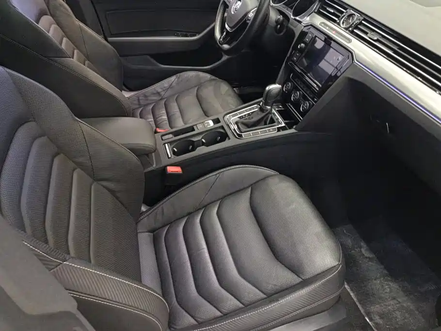 Volkswagen CC — миниатюра 8