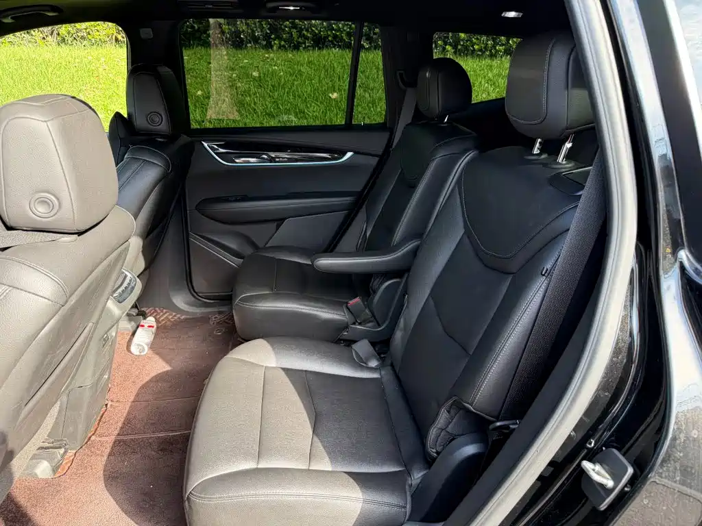 Cadillac XT6 — миниатюра 12