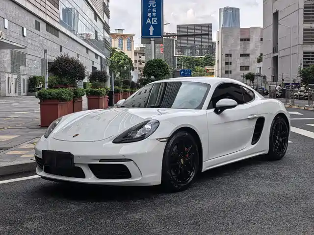 Porsche 718